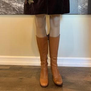 MaxMara Leather Knee High Boots/total classic! ✨